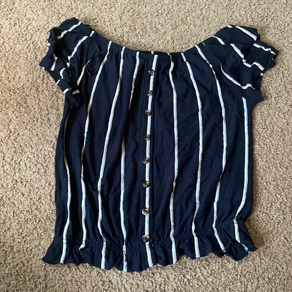Navy and white shirt / size: xs